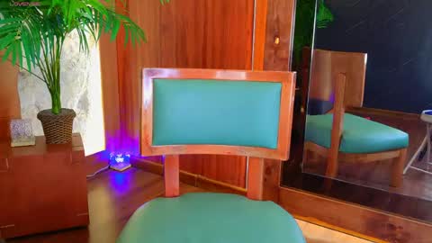  CALL ME MIA  online show from 04.13.26