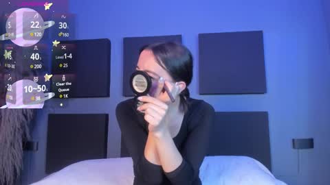 Snapshot of miiaa_doll chatting on 12.30.24 MIIA     online show from 12.30.24