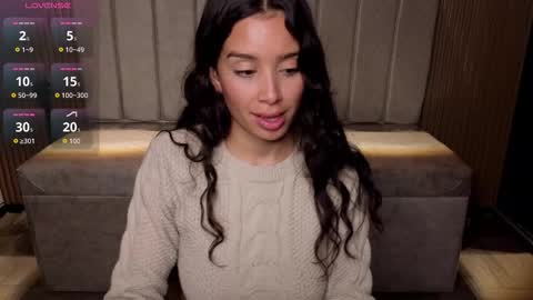 miiaa_evans1 online show from 02.03.26