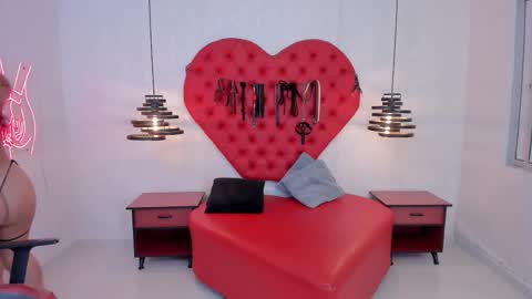 Miiaa Foxyy  online show from 10.16.25