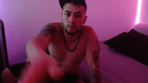 Mia and Liam online show from 01.03.25