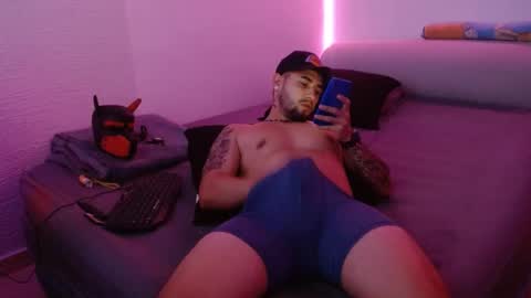 Mia and Liam online show from 01.08.25