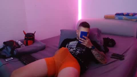 Mia and Liam online show from 01.11.25