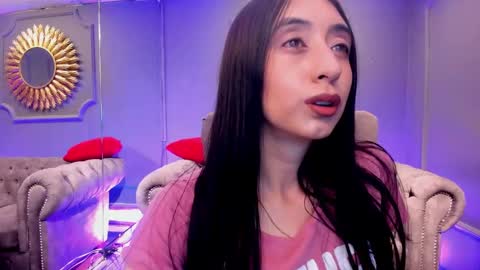 Snapshot of miilu__1 chatting on 01.19.25 miilu online show from 01.19.25