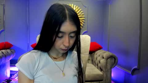 Snapshot of miilu__1 chatting on 01.22.25 miilu online show from 01.22.25
