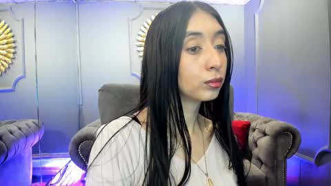 Snapshot of miilu__1 chatting on 02.05.25 miilu online show from 02.05.25
