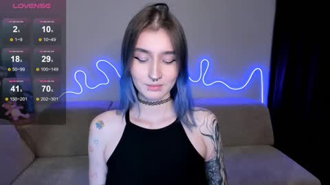 Mika online show from 10.28.25