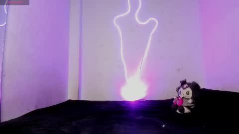 mika_velvet online show from 11.10.25