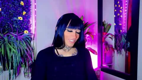 Snapshot of mikaelarangel chatting on 09.27.25 mikaelarangel online show from 09.27.25