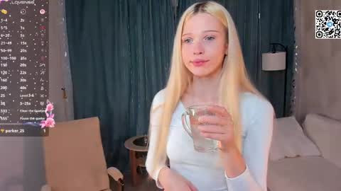 Angel girl online show from 03.28.26