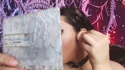 Mika online show from 11.14.25