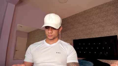 Snapshot of mike2_wills chatting on 01.07.25 Mike2 wills online show from 01.07.25