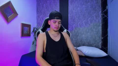 Snapshot of mike_0233 chatting on 01.15.26 Mike 0233 online show from 01.15.26