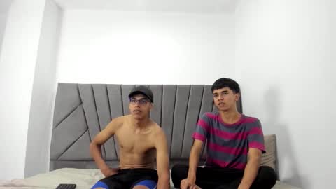 Snapshot of mike_and_adri chatting on 09.20.25 mike and adri online show from 09.20.25