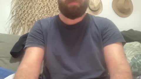 Snapshot of mike_berlin1 chatting on 02.01.26 MIke online show from 02.01.26