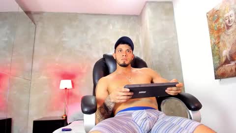 Snapshot of mike_burke_ chatting on 02.28.26 Mike online show from 02.28.26