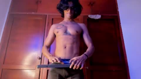 mike_d1030 online show from 04.04.26