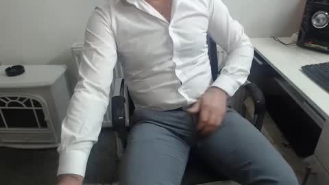 Snapshot of mike_master30 chatting on 12.16.24 MikeMaster online show from 12.16.24