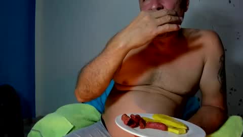 Snapshot of mike_williams53 chatting on 03.12.25 mike_williams53 online show from 03.12.25