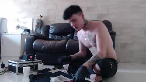 Snapshot of mikeandjax chatting on 09.11.25 Hot Buns online show from 09.11.25