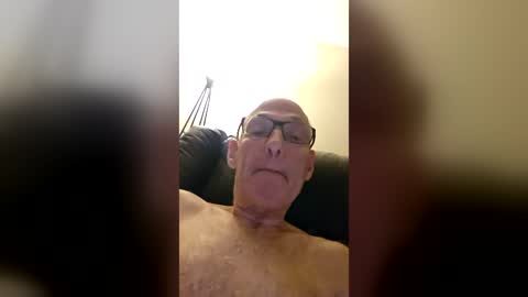 Snapshot of mikedhanson chatting on 07.13.26 MikeD online show from 07.13.26