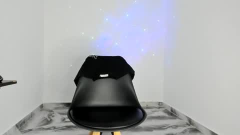 mikee_scooth online show from 12.20.25