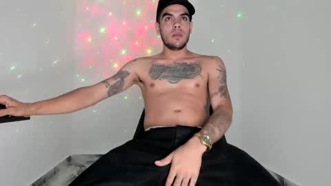 mikee_scooth online show from 04.19.26