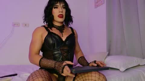 mikegaitan1 online show from 09.12.25