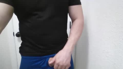 Snapshot of mikehannigan123 chatting on 02.12.26 mikehannigan123 online show from 02.12.26