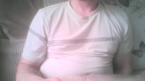 Snapshot of mikehockishuge9 chatting on 05.17.26 mikehockishuge9 online show from 05.17.26