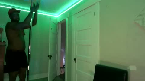 Snapshot of mikejones1415 chatting on 03.01.26 mike jones online show from 03.01.26