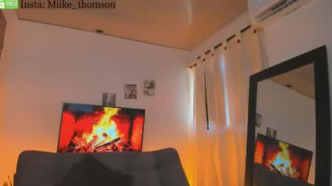 Snapshot of mikethomson01 chatting on 12.04.24 Mike online show from 12.04.24