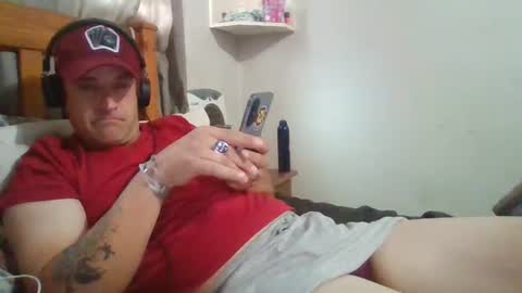 Snapshot of mikeundies chatting on 07.12.26 mikeundies online show from 07.12.26