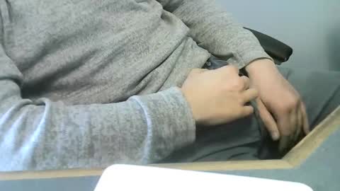 Snapshot of mikey42846490175 chatting on 10.31.25 Rickolson online show from 10.31.25