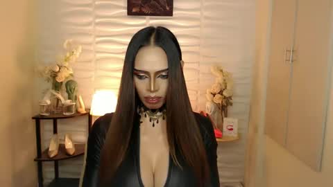 Snapshot of mikeyalawi03 chatting on 12.16.24 Mistress MikeyAlawi online show from 12.16.24