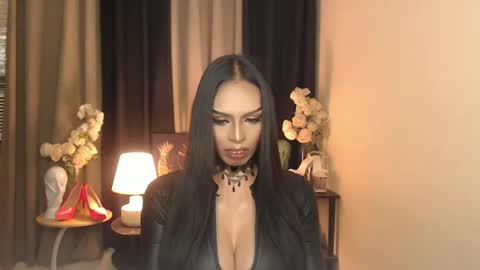 Snapshot of mikeyalawi03 chatting on 12.30.24 Mistress MikeyAlawi online show from 12.30.24
