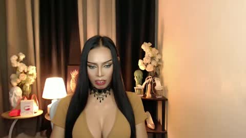 Snapshot of mikeyalawi03 chatting on 02.02.25 Mistress MikeyAlawi online show from 02.02.25