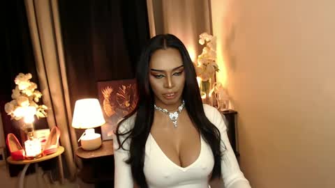 Snapshot of mikeyalawi03 chatting on 03.10.25 Mistress MikeyAlawi online show from 03.10.25