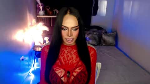 Snapshot of mikeyalawi03 chatting on 05.06.26 Mistress MikeyAlawi online show from 05.06.26