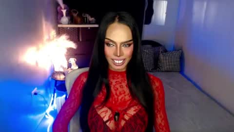 Snapshot of mikeyalawi03 chatting on 05.19.26 Mistress MikeyAlawi online show from 05.19.26