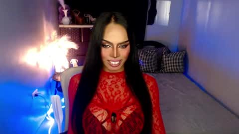 Snapshot of mikeyalawi03 chatting on 05.30.26 Mistress MikeyAlawi online show from 05.30.26