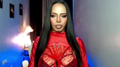 Snapshot of mikeyalawi03 chatting on 07.15.26 Mistress MikeyAlawi online show from 07.15.26