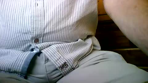 Snapshot of mikeybed chatting on 07.29.26 mikeybed online show from 07.29.26