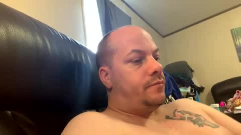 Snapshot of mikeylikesit2222 chatting on 10.11.25 mikeylikesit2222 online show from 10.11.25