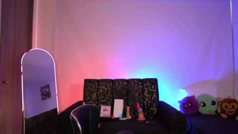 Snapshot of mikeymorningstar chatting on 04.22.26 mikeymorningstar online show from 04.22.26