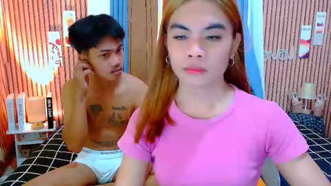 Snapshot of mikhayla_and_zeus_room chatting on 11.16.25 Mikhayla and Zeus online show from 11.16.25