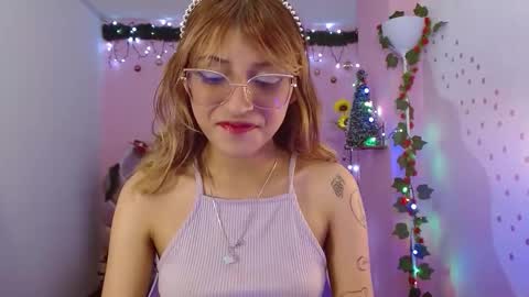 Snapshot of mikka_ela chatting on 12.21.25 Mikka 3 online show from 12.21.25