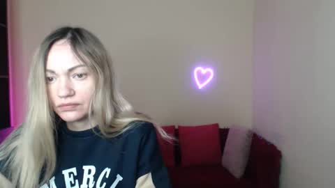 Snapshot of mikkey_mouse8 chatting on 02.03.26 Adalina online show from 02.03.26