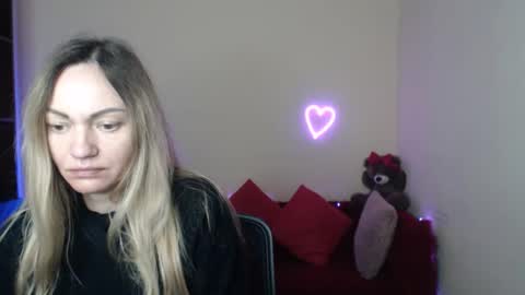 Snapshot of mikkey_mouse8 chatting on 02.11.26 Adalina online show from 02.11.26