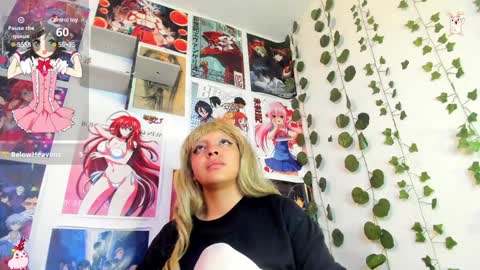   miku katsuragi  online show from 12.11.24